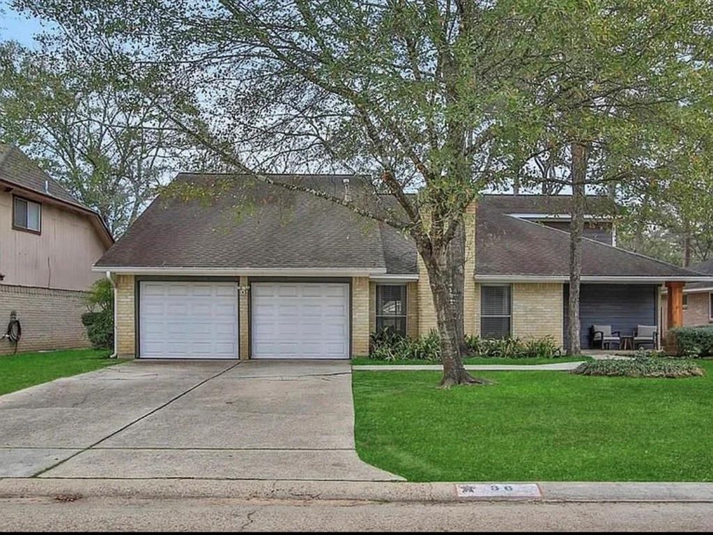 36 N Morningwood Court, The Woodlands, TX 77380
