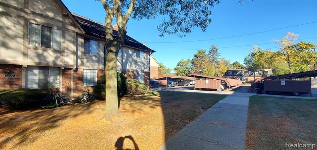 30224 Southfield Road, Southfield, MI 48076