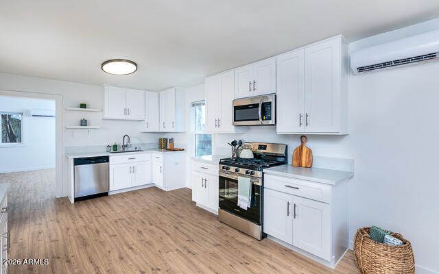 3031 W CYPRESS Street, Phoenix, AZ 85009