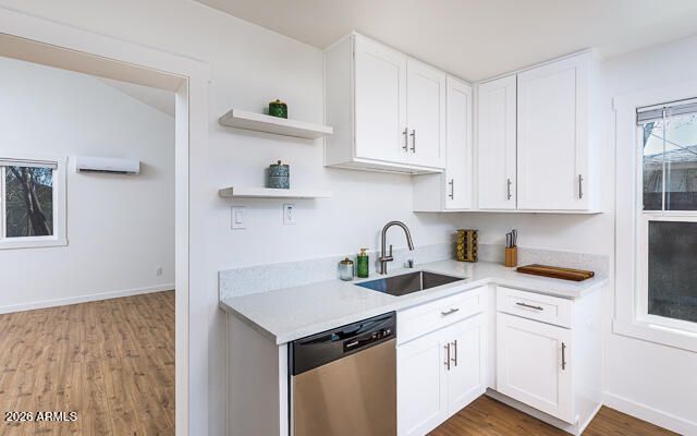 3031 W CYPRESS Street, Phoenix, AZ 85009