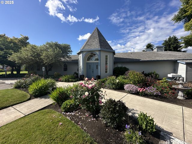 3700 BABCOCK Ln 113, Eugene, OR 97401