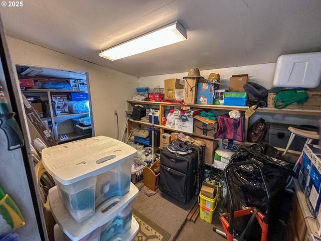 3700 BABCOCK Ln 113, Eugene, OR 97401