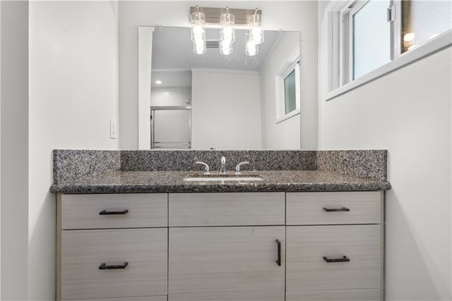 8851 Keokuk, Winnetka, CA 91306