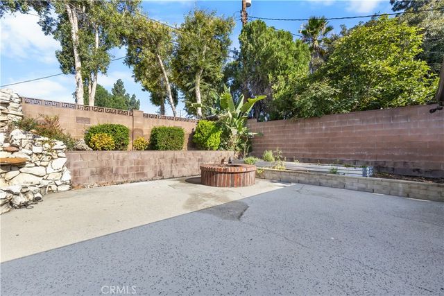 8851 Keokuk, Winnetka, CA 91306
