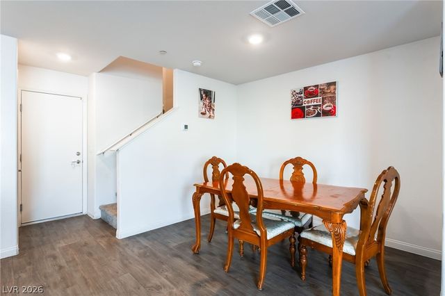 2854 Azure Moon Court, North Las Vegas, NV 89086