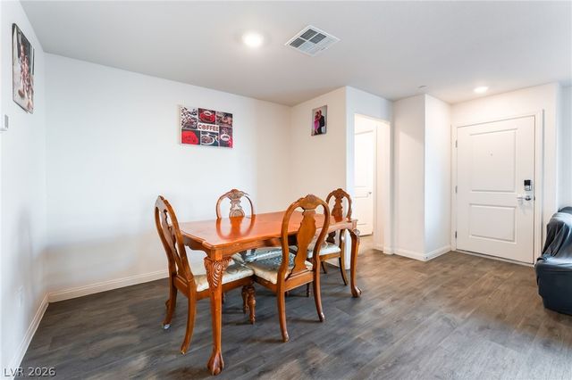 2854 Azure Moon Court, North Las Vegas, NV 89086