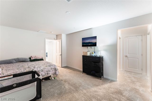 2854 Azure Moon Court, North Las Vegas, NV 89086