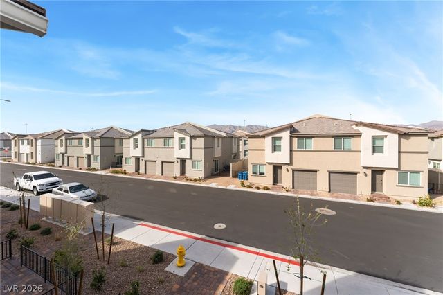 2854 Azure Moon Court, North Las Vegas, NV 89086