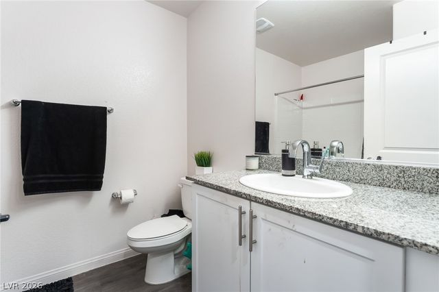 2854 Azure Moon Court, North Las Vegas, NV 89086