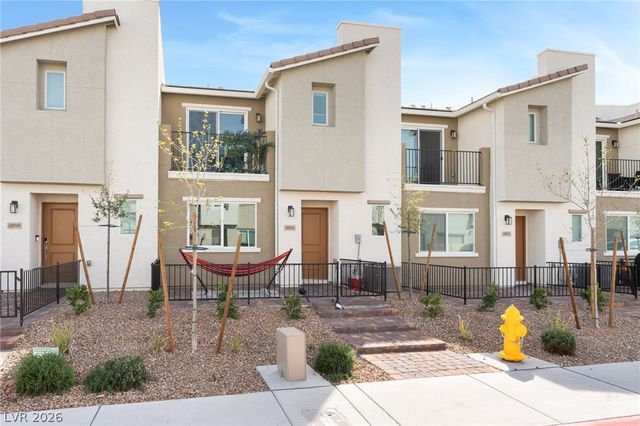 2854 Azure Moon Court, North Las Vegas, NV 89086