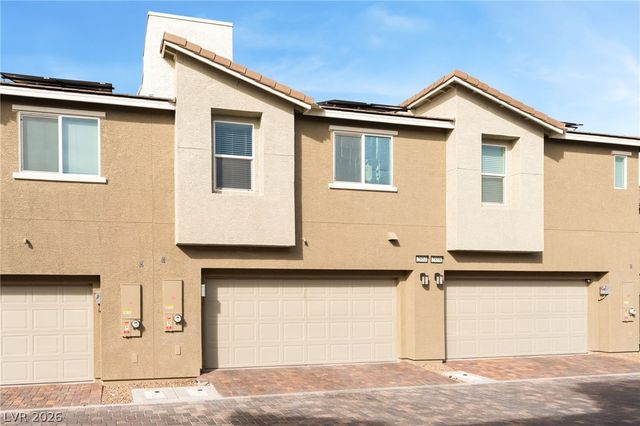 2854 Azure Moon Court, North Las Vegas, NV 89086
