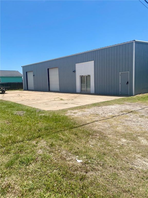 1830 Highway 35 S, Rockport, TX 78382 — photo 3