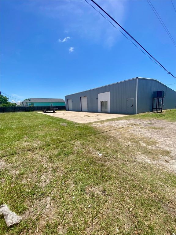 1830 Highway 35 S, Rockport, TX 78382 — photo 4