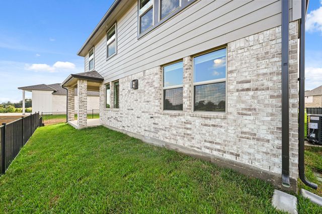 293 Peninsula Point Drive, Montgomery, TX 77356