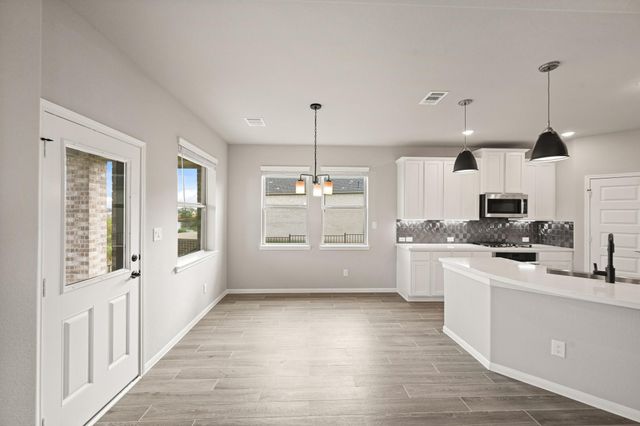 293 Peninsula Point Drive, Montgomery, TX 77356