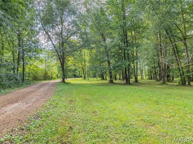 2814 Ripley N-2, Doniphan, MO 63935