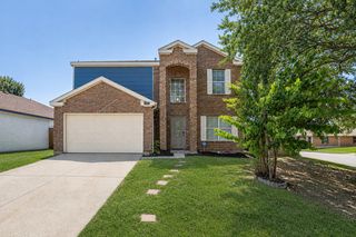 1125 Greenbend Drive, Denton, TX 76210