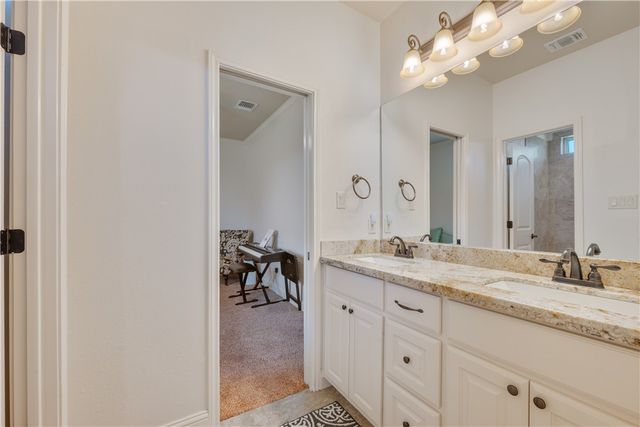3301 Covington Court, Bryan, TX 77808