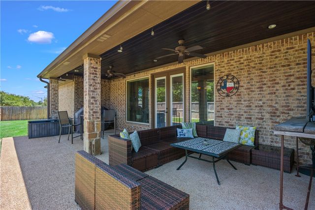 3301 Covington Court, Bryan, TX 77808