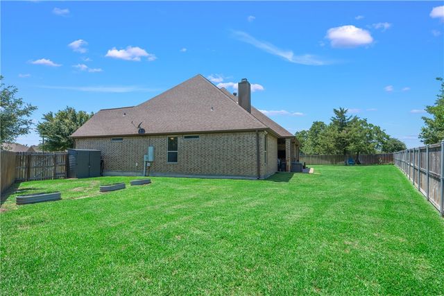 3301 Covington Court, Bryan, TX 77808