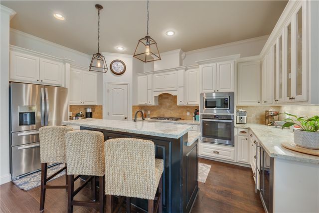 3301 Covington Court, Bryan, TX 77808