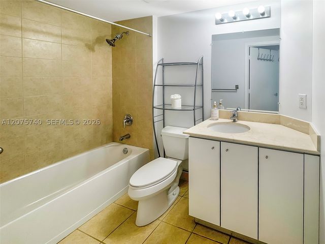 9055 SW 73rd Ct 1103, Miami, FL 33156