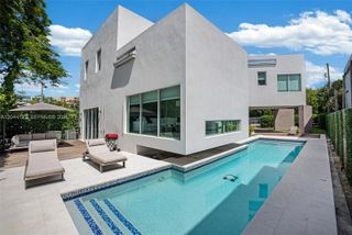 200 SW 32nd Rd, Miami, FL 33129