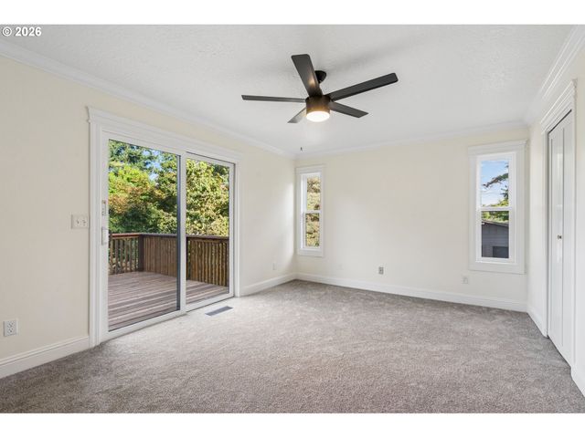 32302 Se OXBOW Dr, Gresham, OR 97080
