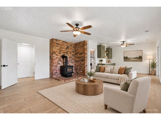 32302 Se OXBOW Dr, Gresham, OR 97080
