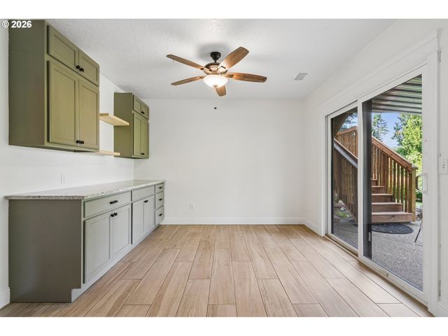 32302 Se OXBOW Dr, Gresham, OR 97080