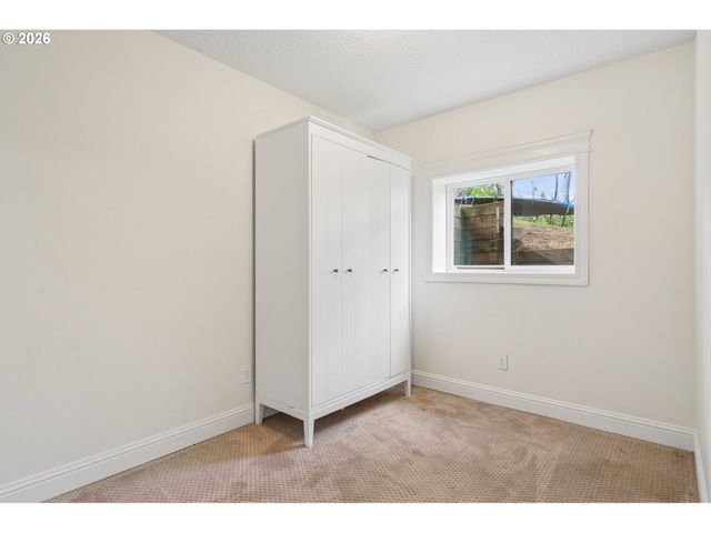 32302 Se OXBOW Dr, Gresham, OR 97080