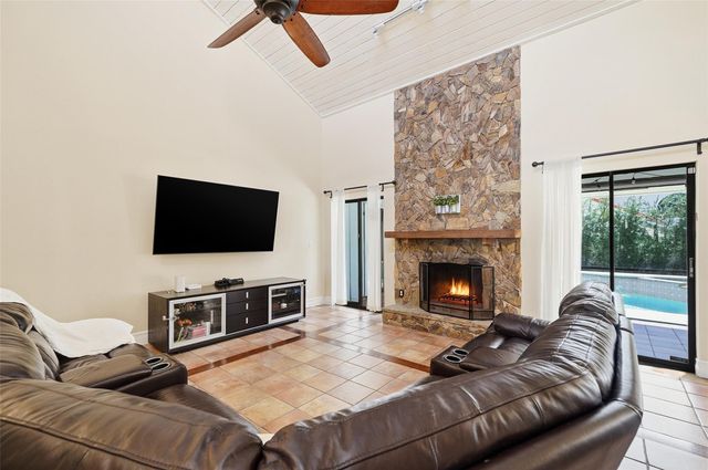 340 Apache Lane, Boca Raton, FL 33487