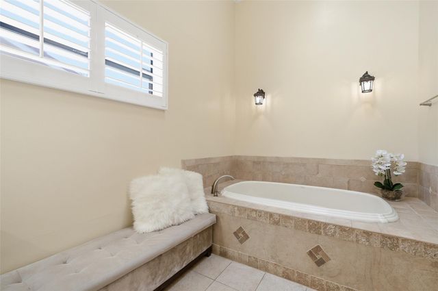 340 Apache Lane, Boca Raton, FL 33487