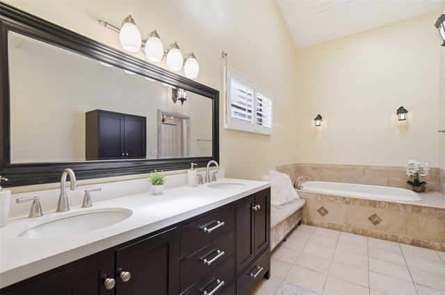 340 Apache Lane, Boca Raton, FL 33487