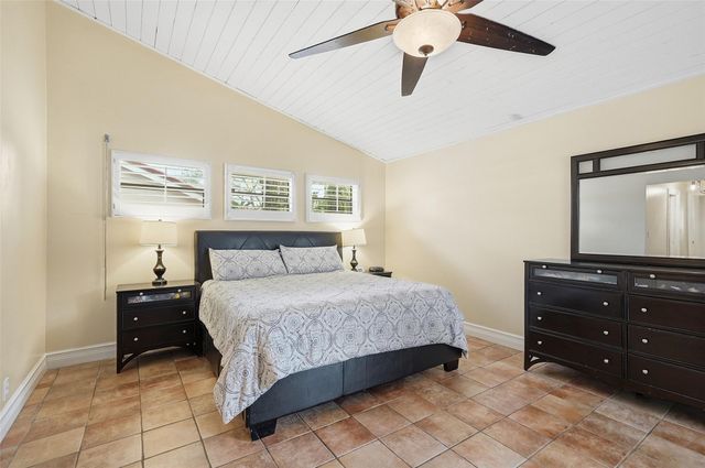 340 Apache Lane, Boca Raton, FL 33487