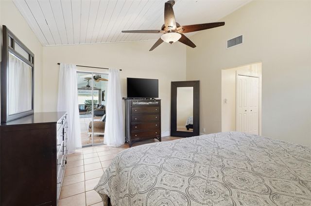 340 Apache Lane, Boca Raton, FL 33487