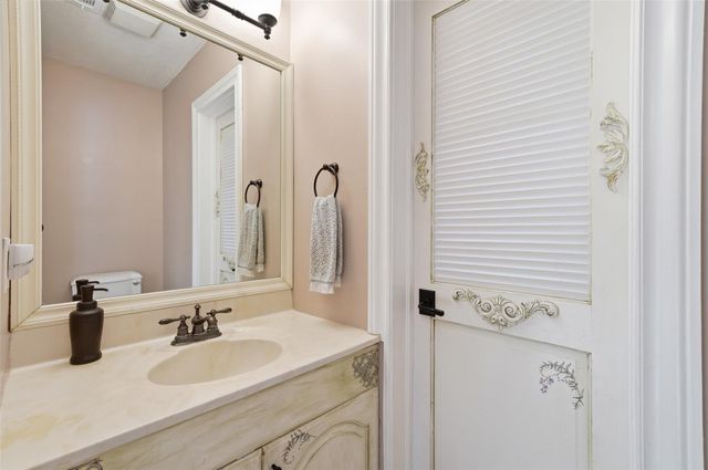 340 Apache Lane, Boca Raton, FL 33487