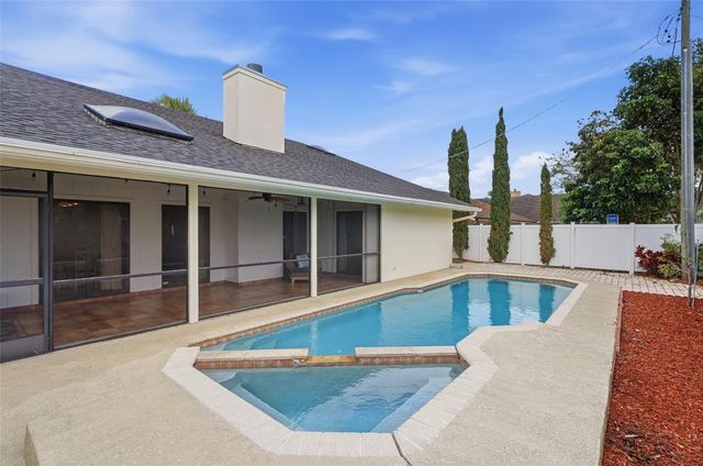 340 Apache Lane, Boca Raton, FL 33487