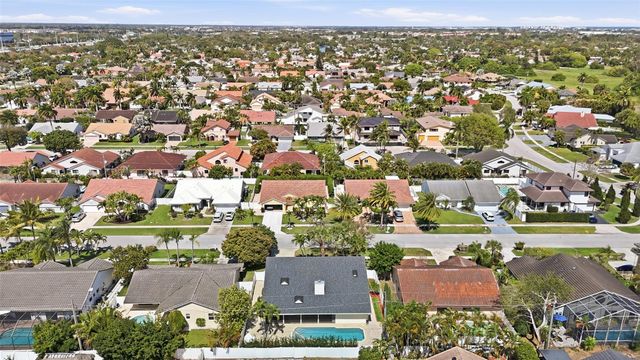 340 Apache Lane, Boca Raton, FL 33487