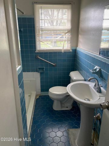 31 Abron Street, Clinton, NC 28328