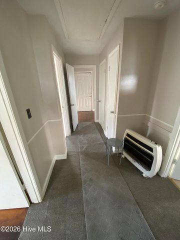 31 Abron Street, Clinton, NC 28328