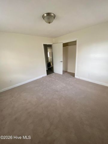 31 Abron Street, Clinton, NC 28328