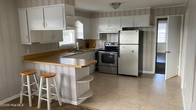 31 Abron Street, Clinton, NC 28328