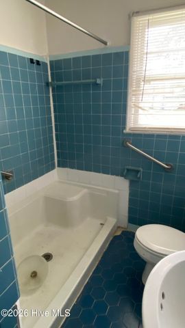 31 Abron Street, Clinton, NC 28328