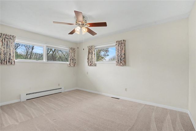 1021 Norwood Drive SE, Cedar Rapids, IA 52403