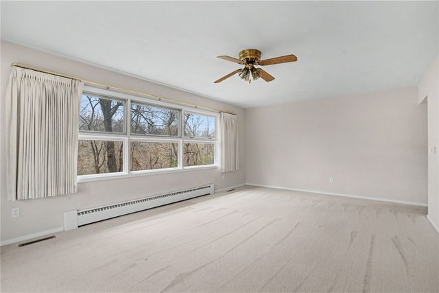1021 Norwood Drive SE, Cedar Rapids, IA 52403