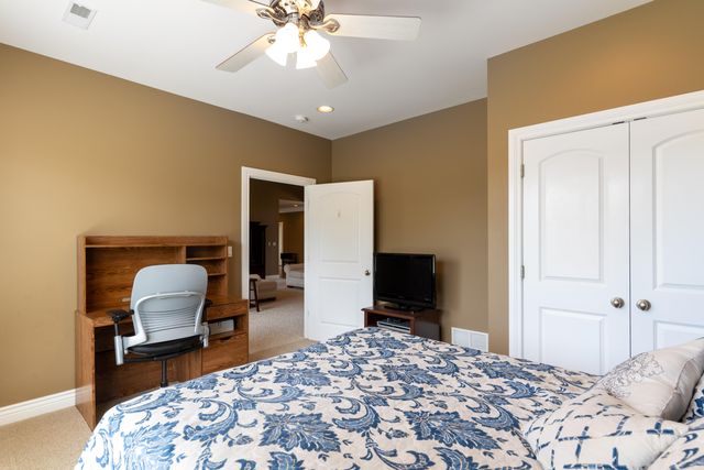 406 TATLOW DR, Columbia, MO 65203