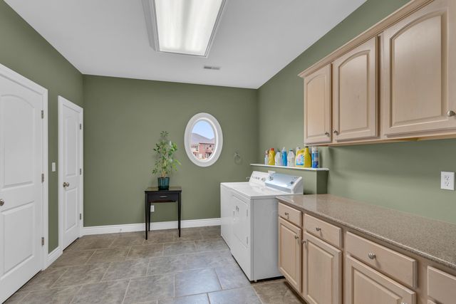 406 TATLOW DR, Columbia, MO 65203