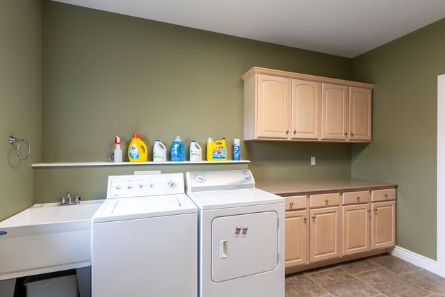 406 TATLOW DR, Columbia, MO 65203