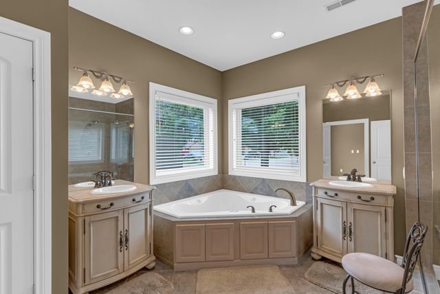 406 TATLOW DR, Columbia, MO 65203